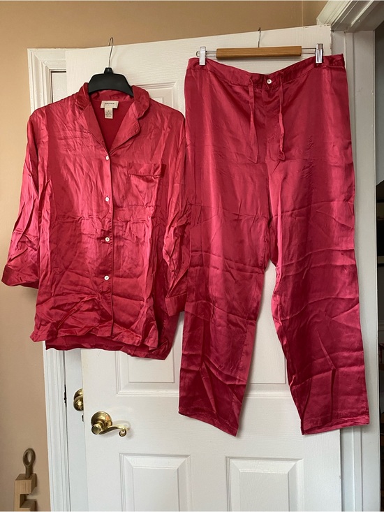 Nordstrom Other - VTG Nordstroms Lingerie Rose Pink Silk Pajamas Set Top Pants Bottoms